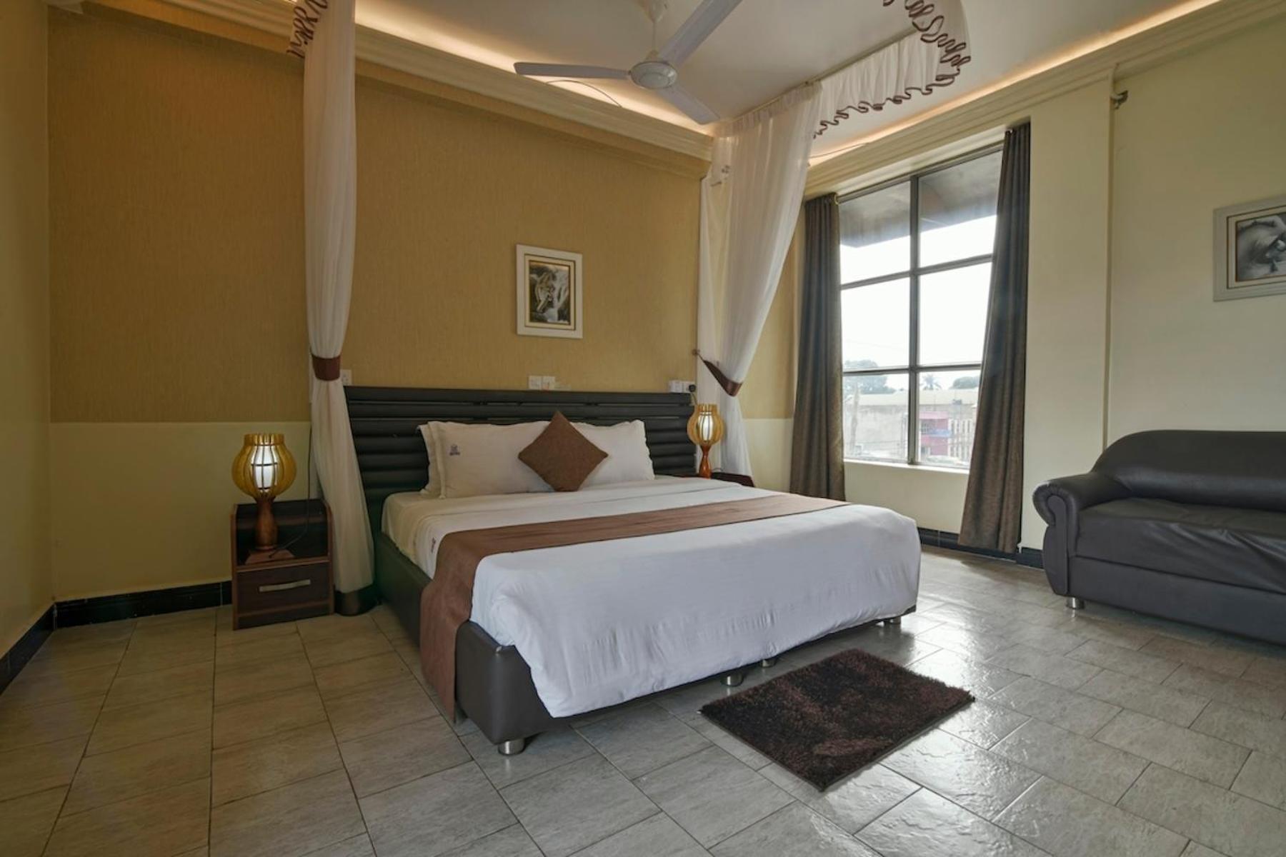 Hoima Buffalo Hotel & Business Hub Ltd Екстериор снимка